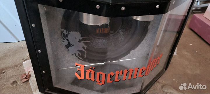 Сабвуфер и усилитель моноблок