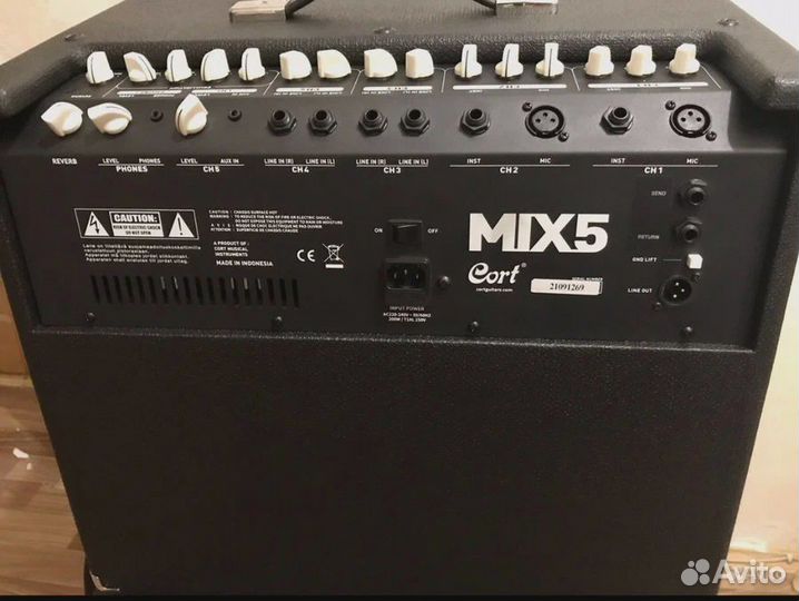 Комбоусилитель Cort MIX5-EU