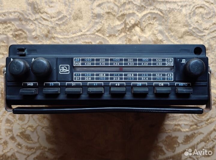 Радиоприёмник автомобильный Урал Авто-2