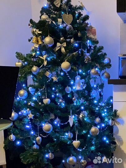 Ёлка искусственная