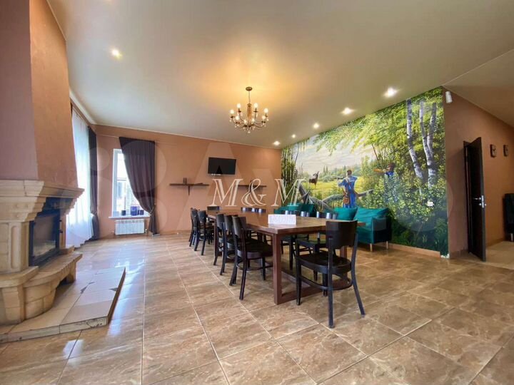 Дом 425 м² на участке 10 сот.