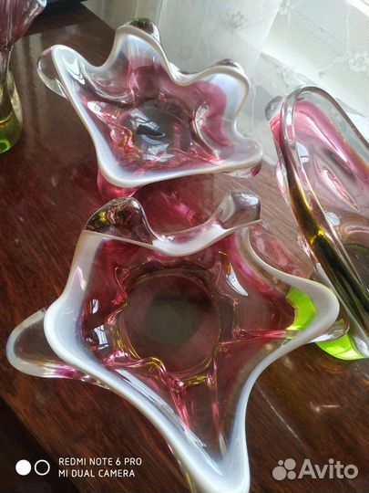 Вазы богемское гутное стекло