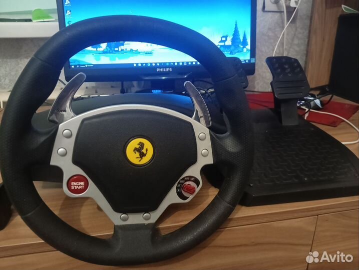 Игровой руль thrustmaster