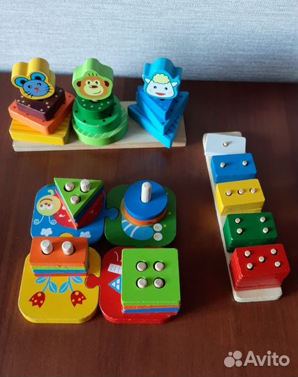 Развивающие игрушки пакетом