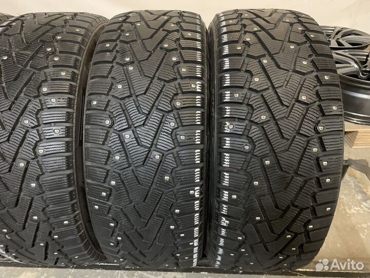 Pirelli Ice Zero 245/45 R19 102T