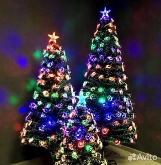 Елка искусственная светящаяся 210 см