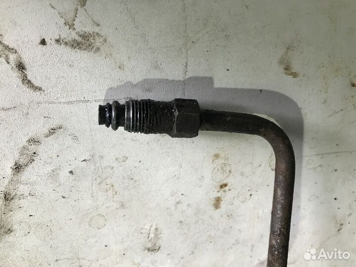 Напорная трубка гур Ssang Yong Rexton 1