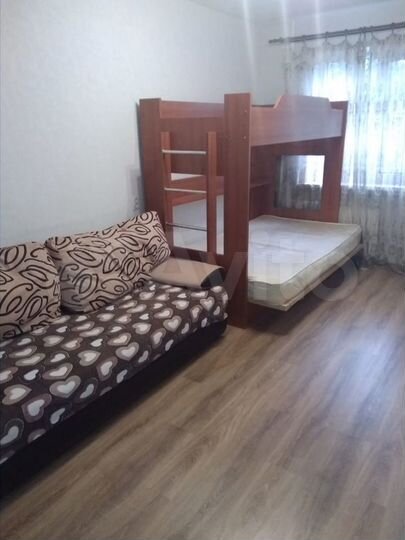 Комната 17 м² в 2-к., 2/5 эт.