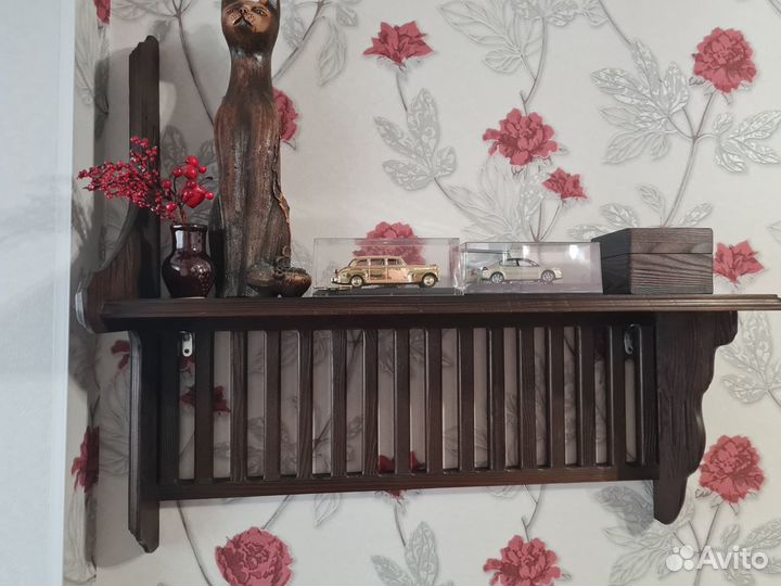 Настенная полка из массива термоясеня.н