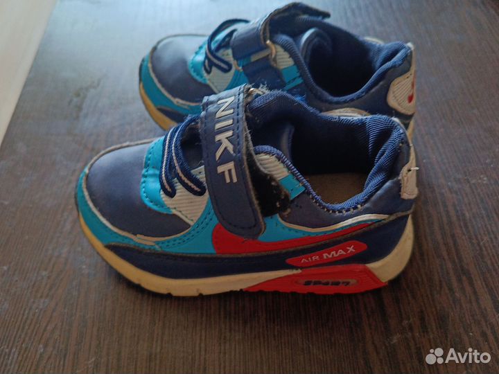 Кроссовки nike