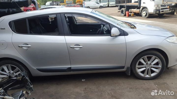В разборе Renault Megane 3 1.6 K4M МКПП 2012