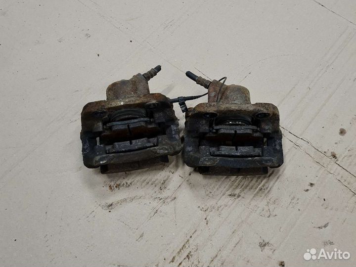 Суппорт тормозной передний Renault 19 Рено 19