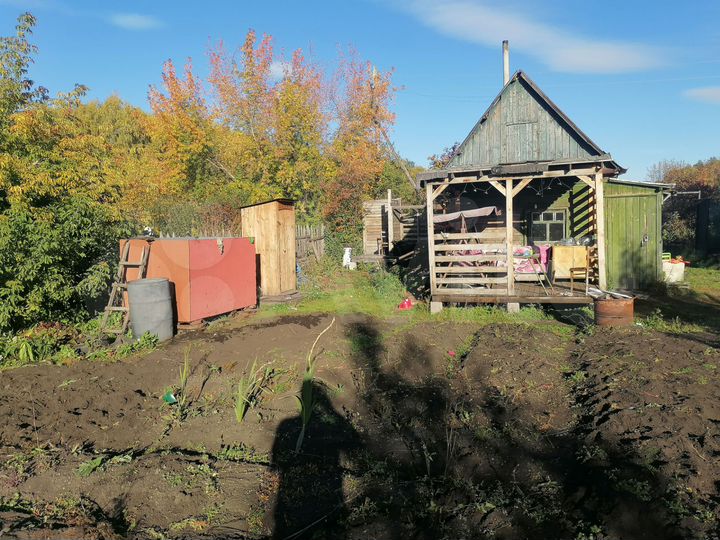 Дача 10 м² на участке 4 сот.