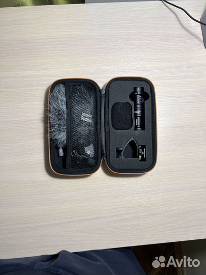 Микрофон петличный comica