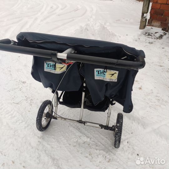 Коляска для двойни tfk