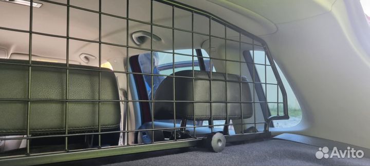 Решетка для перевозки собак