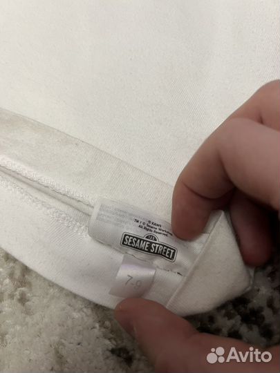 Футболка Uniqlo Kaws