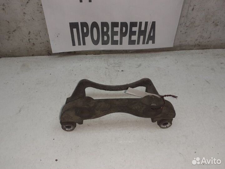 Скоба суппорта переднего