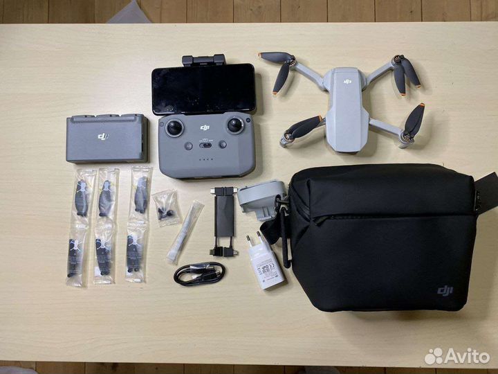 Dji mini 2 fly more combo