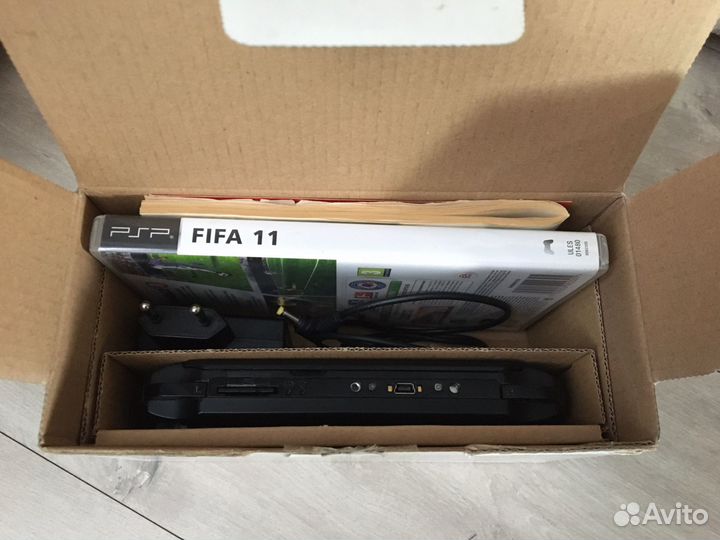 Sony PSP e1008 street