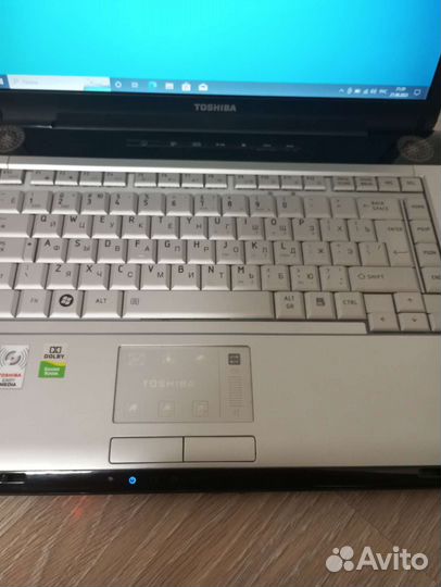 Ноутбук toshiba satellite