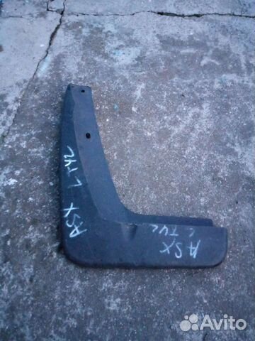 Mitsubishi ASX 10 задний левый брызговик