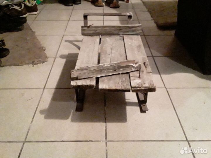 Сани старинные