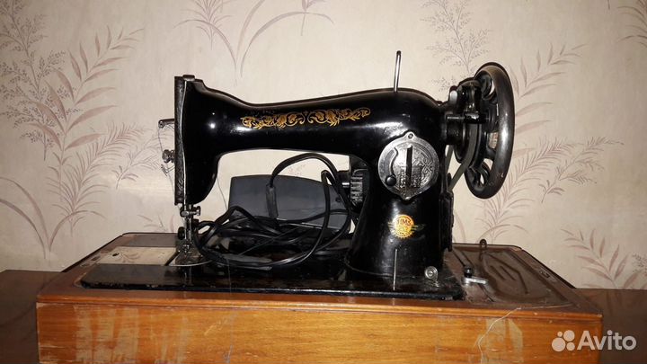 Швейная машина