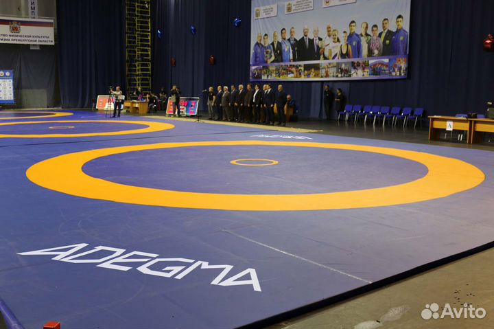 Борцовский ковер, маты