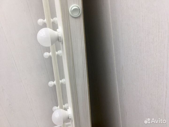 Зеркало с подсветкой