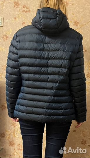 Кутка moncler