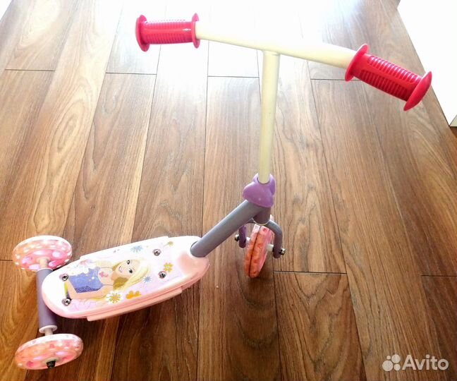 Детский самокат barbie