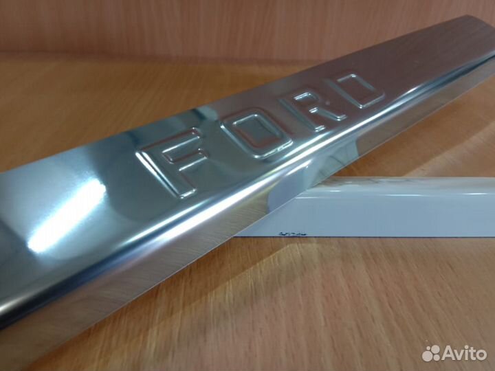 Накладки на пороги Ford Transit (нержавейка)