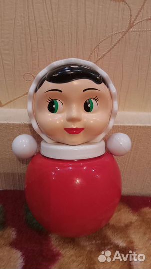 Игрушка неваляшка