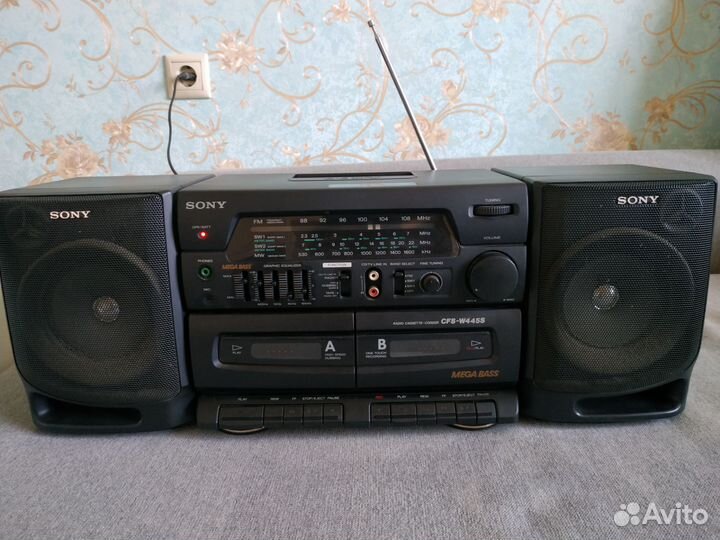 Магнитола Sony CFS w445s,бокс, кассеты