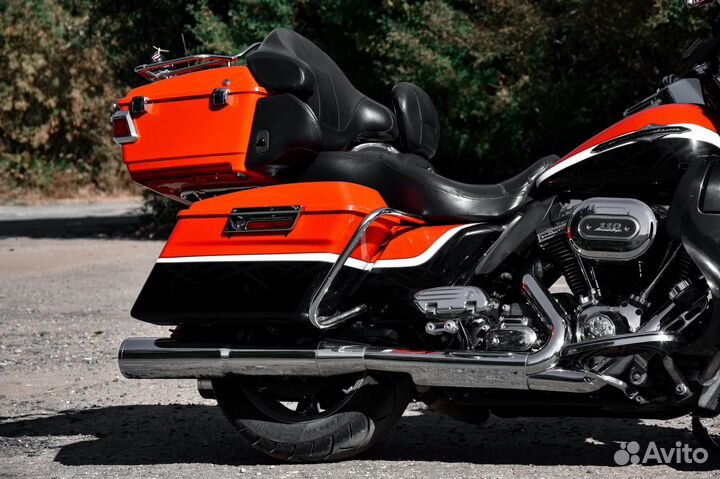 Harley Davidson CVO 110 Electra glide 2012