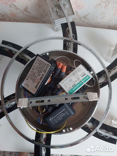 Люстра с пультом управления