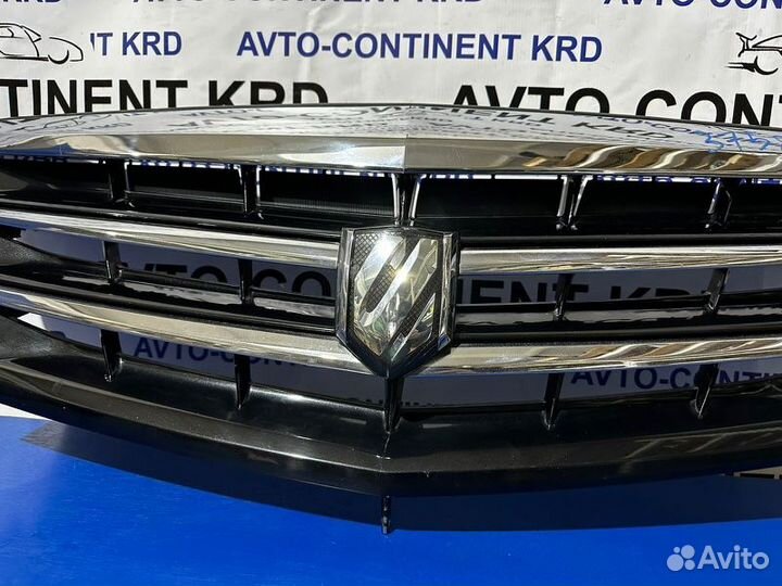 Решетка радиатора Toyota Alphard ANH15 2AZ