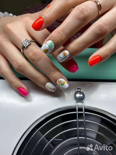 Маникюр педикюр