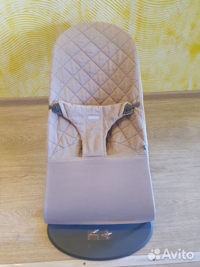 Шезлонг baby bjorn