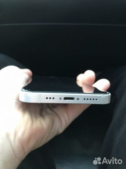 iPhone 12, 64 ГБ