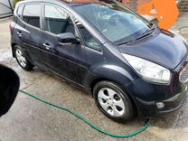 Kia Venga 1.6 AT, 2011, 164 000 км, с пробегом, цена 810 000 руб.