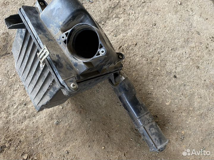 Корпус воздушного фильтра Лада Калина