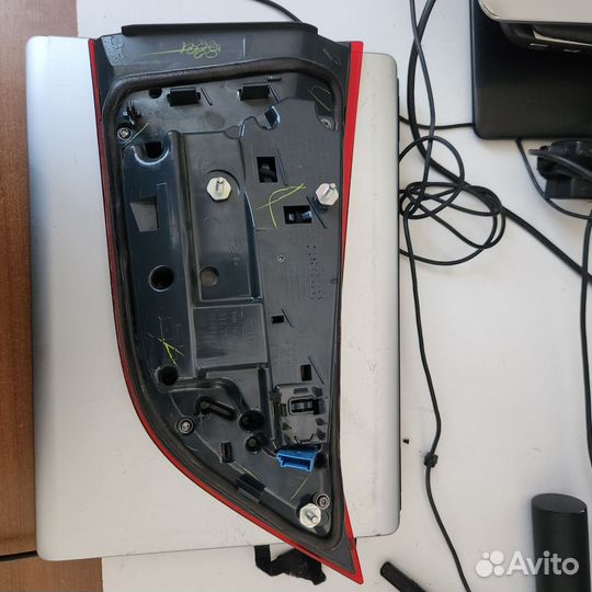 Фонарь крышки багажника bmw x5 f15 2015 с дефектом