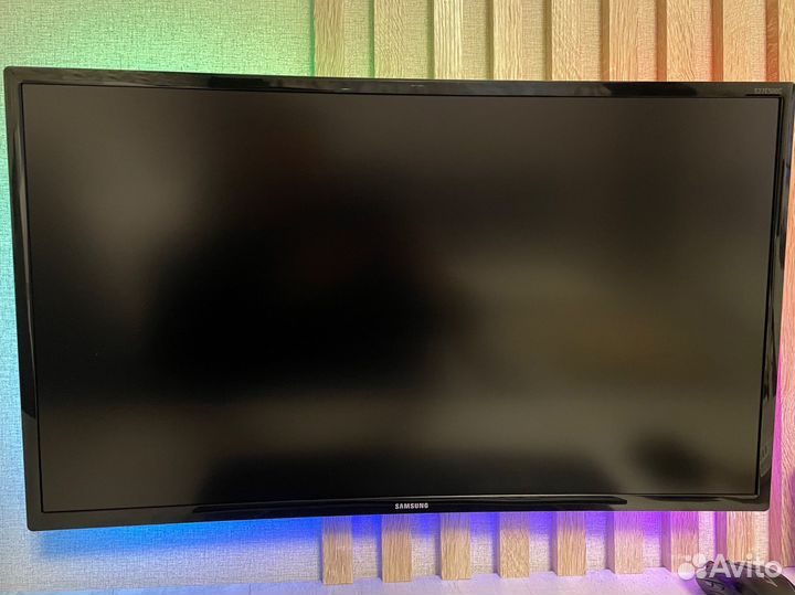 Монитор Samsung S27E500