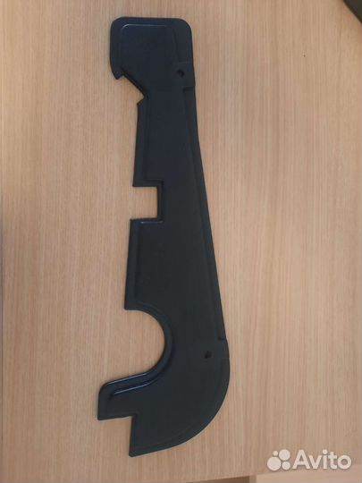 Грязезащитный экран ремня генератора Приора