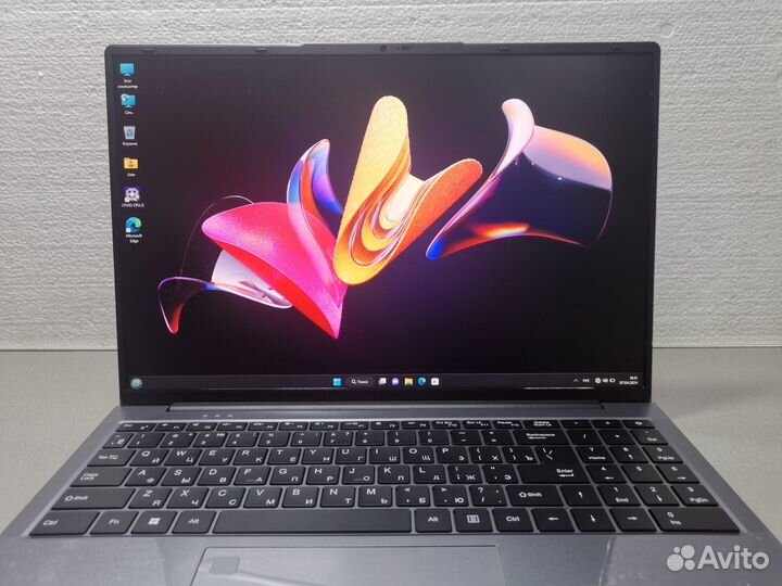 Новый ноутбук Core i7 DDR5 12GB Экран 2k IPS