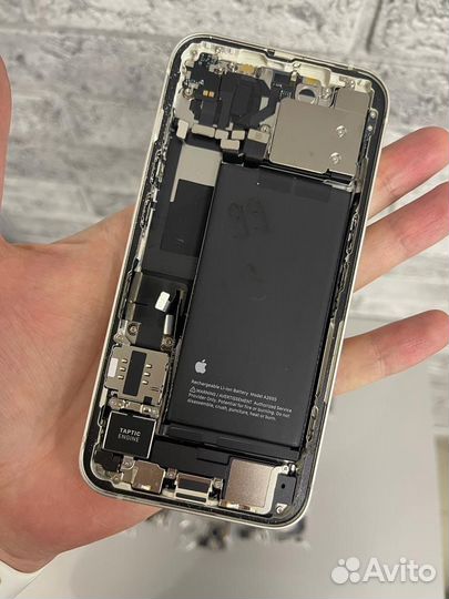 iPhone 13 / На Запчасти / Разбор
