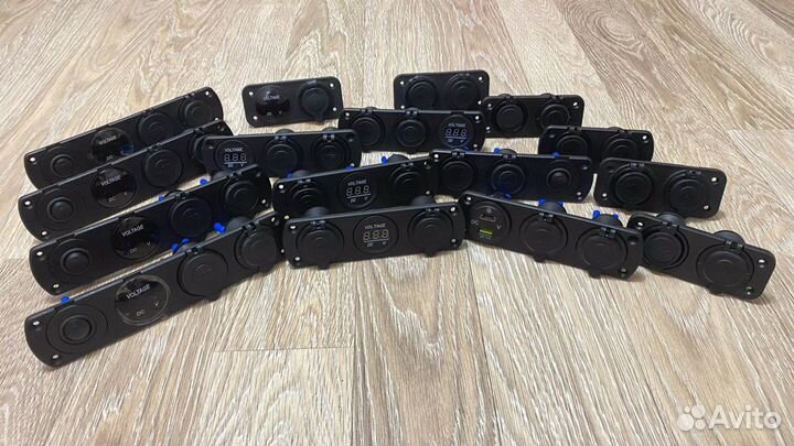 Прикуриватель, USB, вольтметр