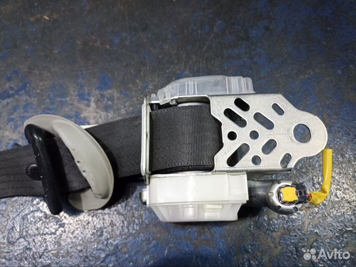 Ремень левый Mitsubishi Lancer 10